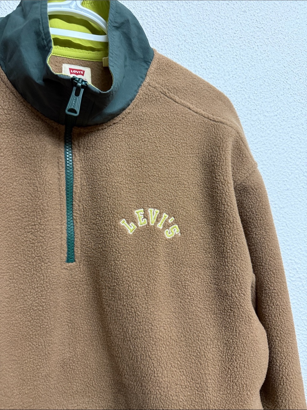 Levi's Brown & Green Half-Zip Fleece Pullover - Picture 6 of 7